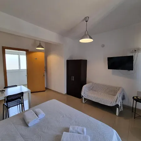Valentinos Apartments Paphos Extérieur photo