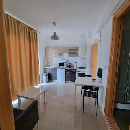 Valentinos Apartments Paphos Extérieur photo
