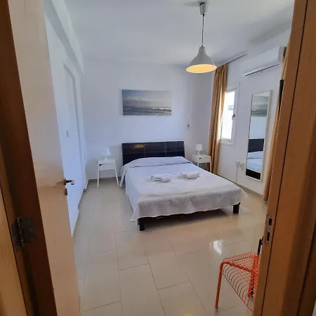 Valentinos Apartments Paphos Extérieur photo
