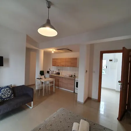 Valentinos Apartments Paphos Extérieur photo